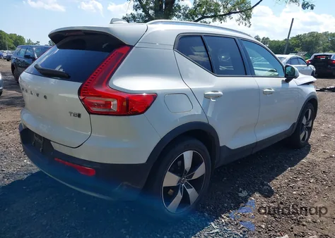 2019 Volvo Xc40 T5 Momentum/T5 R-Design from USA, damaged, VIN YV4162XZXK2018433